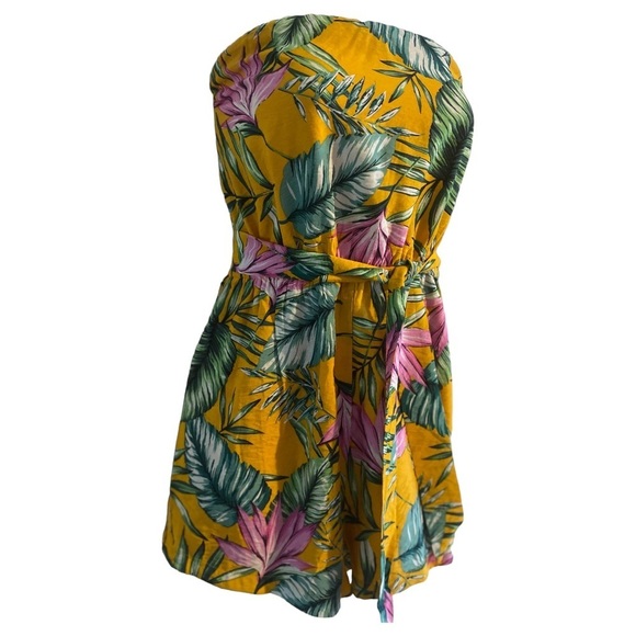 NWT SUPERDOWN/REVOVLE FLORAL TROPICAL ROMPER STRAPLESS W/TIE AT WAISTE LINED - Picture 5 of 15